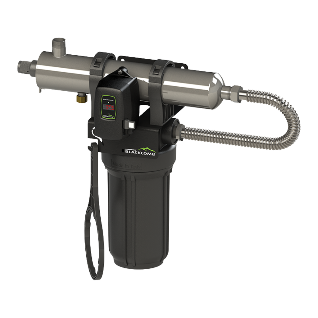 Blackcomb 4.1 Rack: Convenient All-in-One UV system with pre-filters